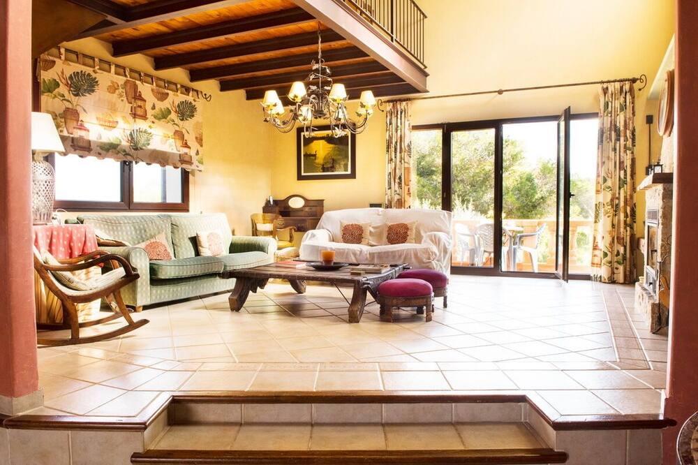 Photo of Livingroom in El Toro