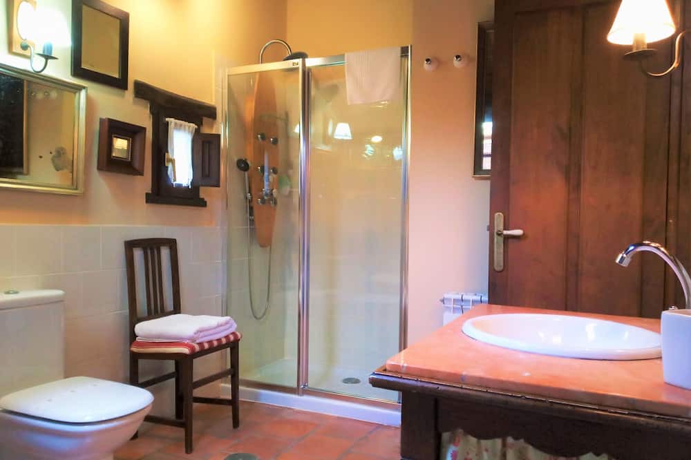 Photo of Bathroom in Santianes de Ola