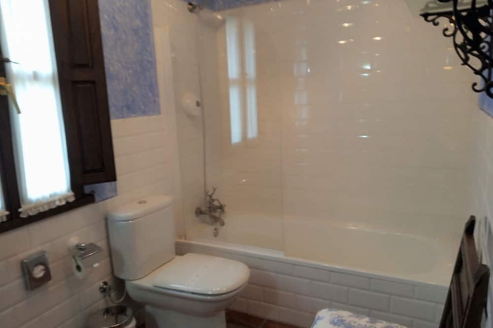 Photo of Bathroom in Santianes de Ola
