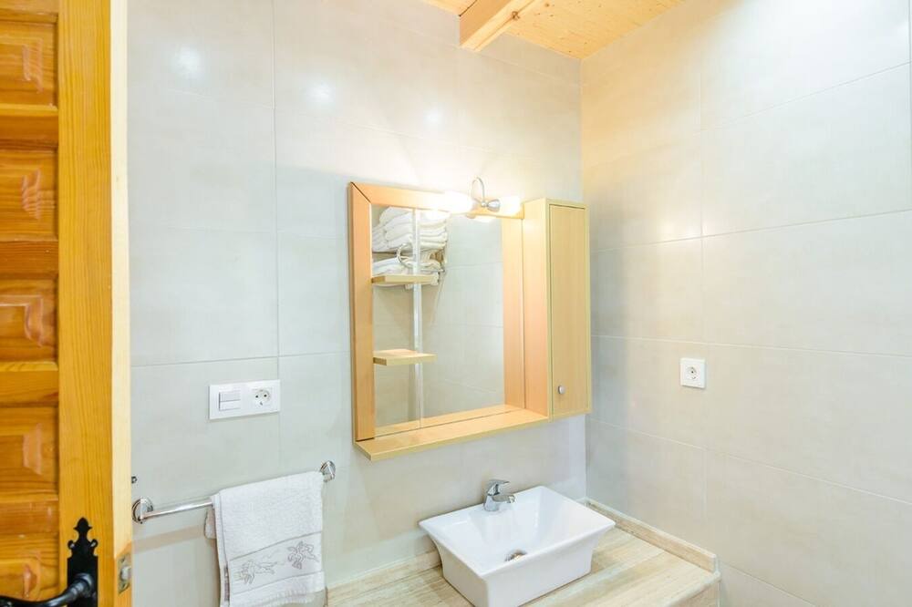 Photo of Bathroom in Torres