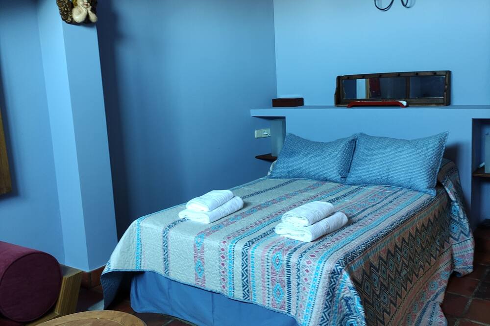 Photo of Bedroom in Torrecaballeros