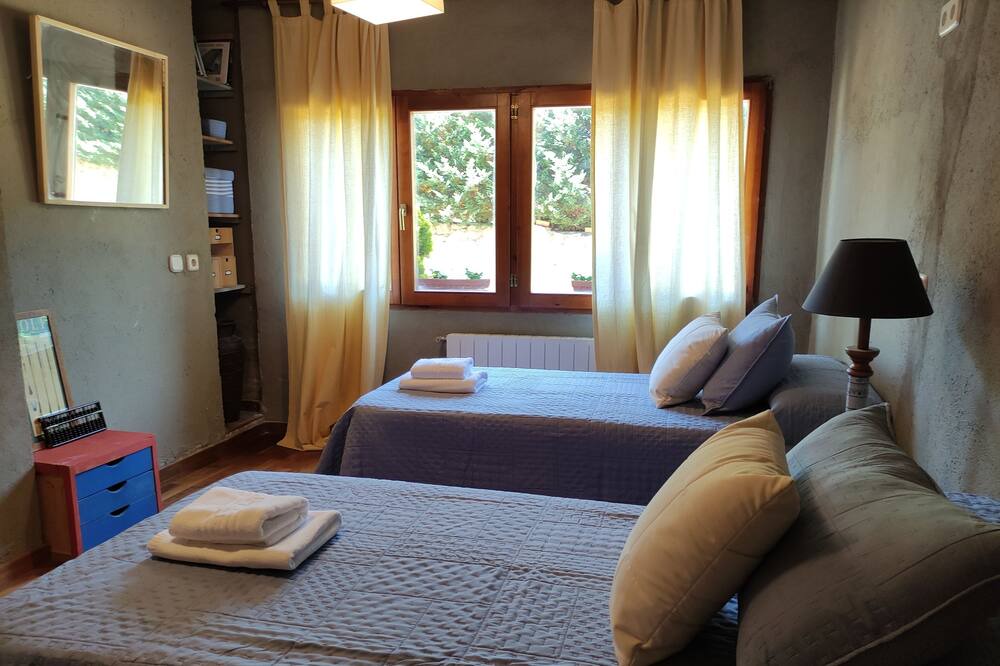 Photo of Bedroom in Torrecaballeros