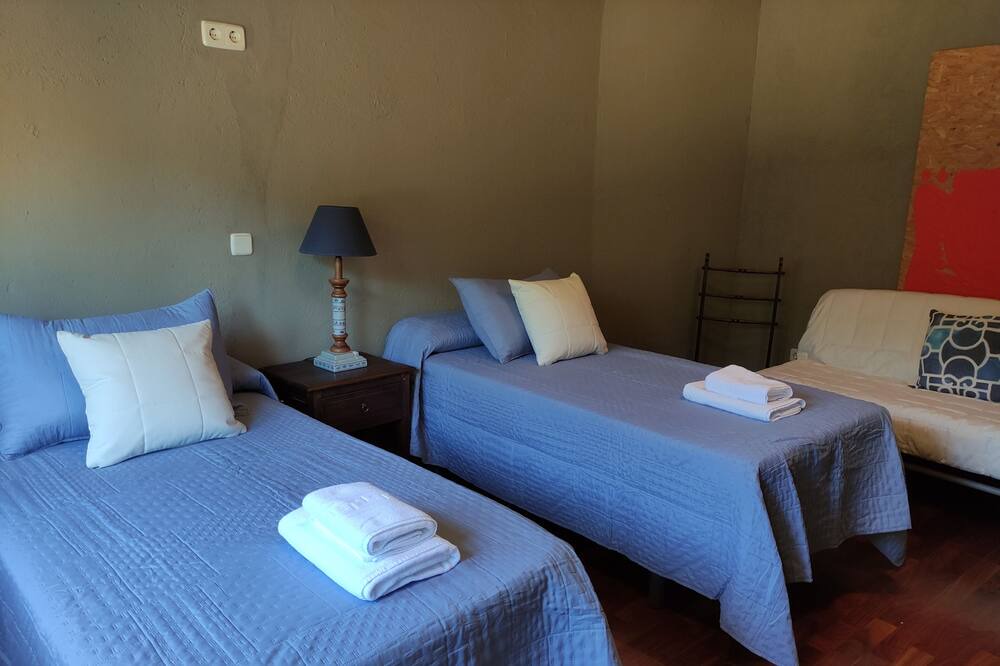 Photo of Bedroom in Torrecaballeros