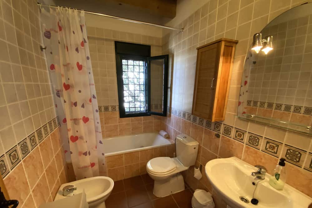 Photo of Bathroom in Aracena