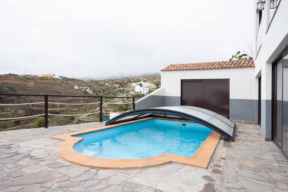 Photo of Outdoor in Fasnia