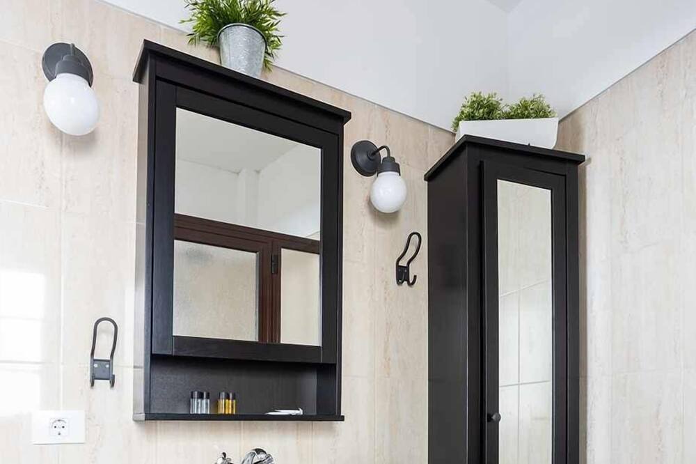 Photo of Bathroom in Fasnia