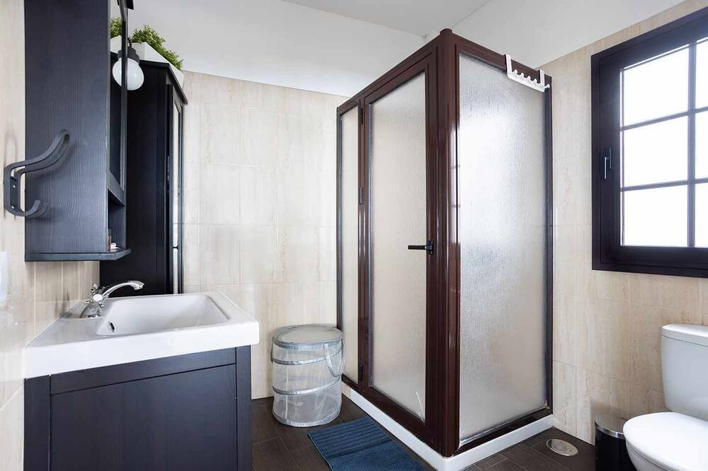 Photo of Bathroom in Fasnia