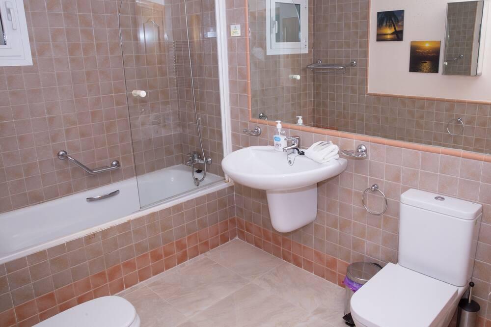 Photo of Bathroom in Ventanicas-El Cantal