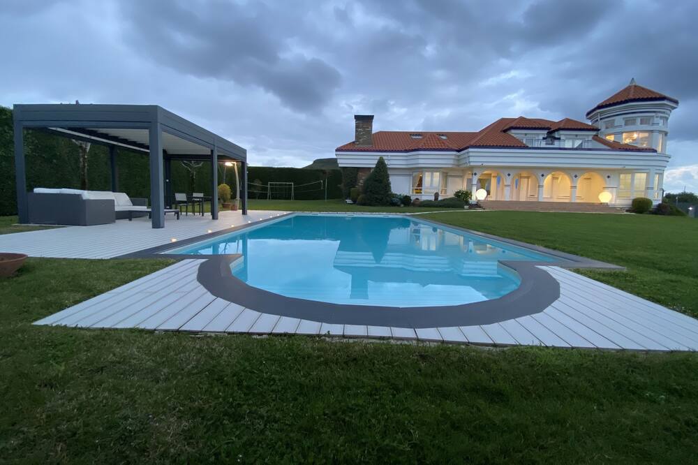Photo of Outdoor in Hinojedo