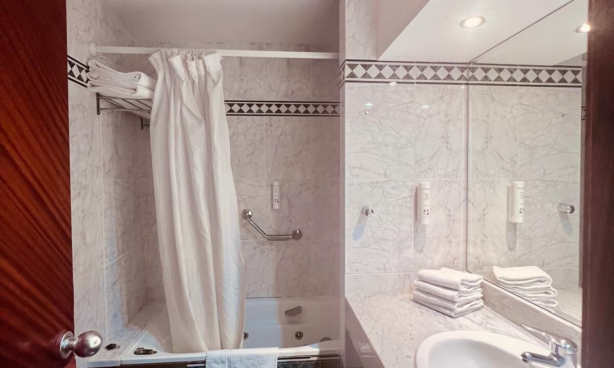 Photo of Bathroom in Haro