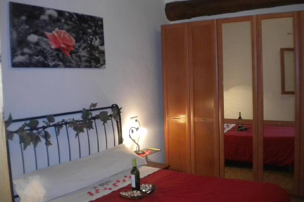 Photo of Bedroom in Caseres