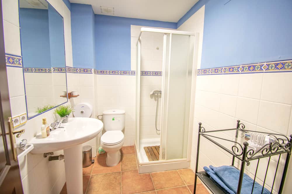 Photo of Bathroom in Aras