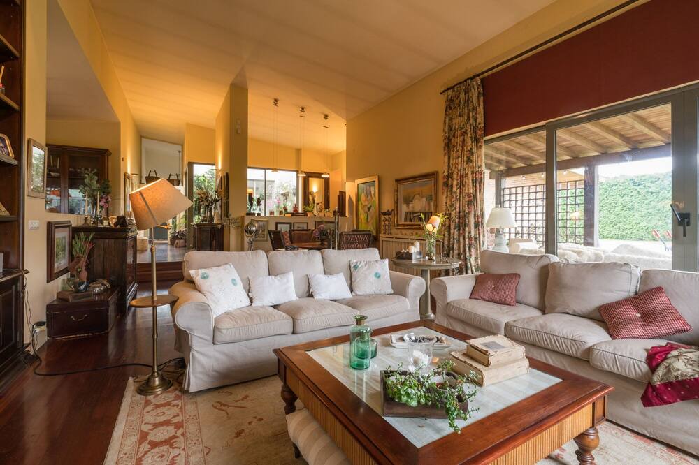 Photo of Livingroom in Teo