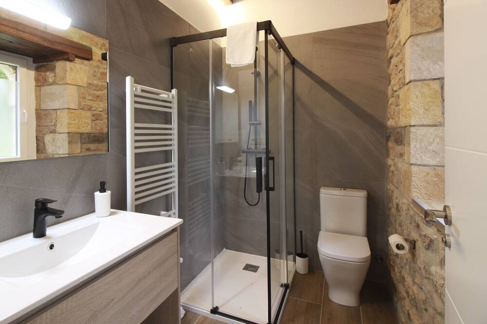 Photo of Bathroom in Hermandad de Campoo de Suso