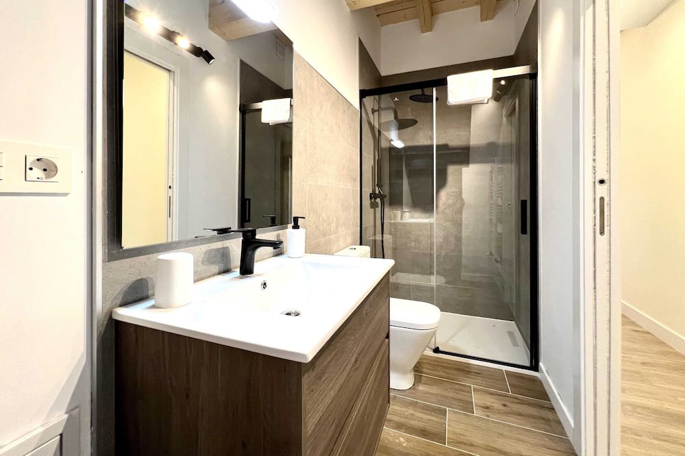 Photo of Bathroom in Naveda