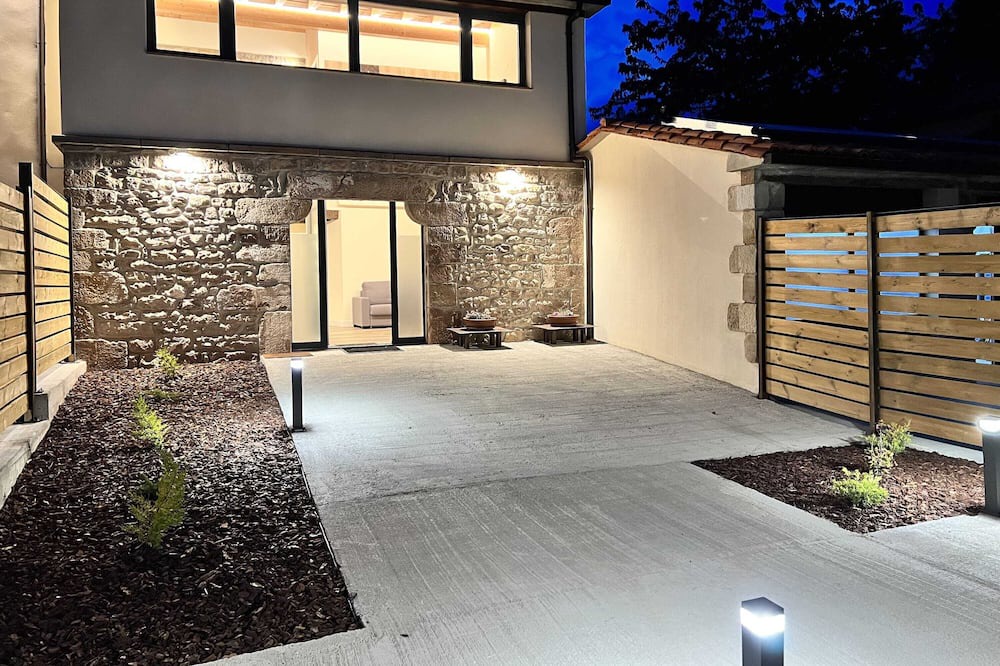Photo of Outdoor in Naveda