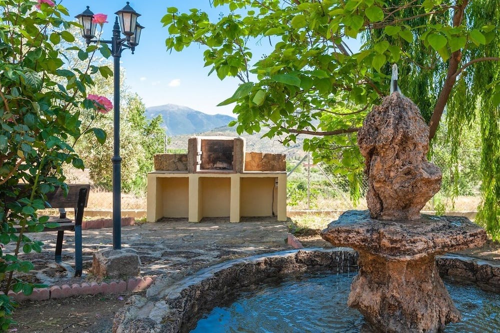 Photo of Outdoor in Arbuniel