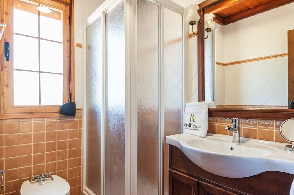 Photo of Bathroom in Arbuniel