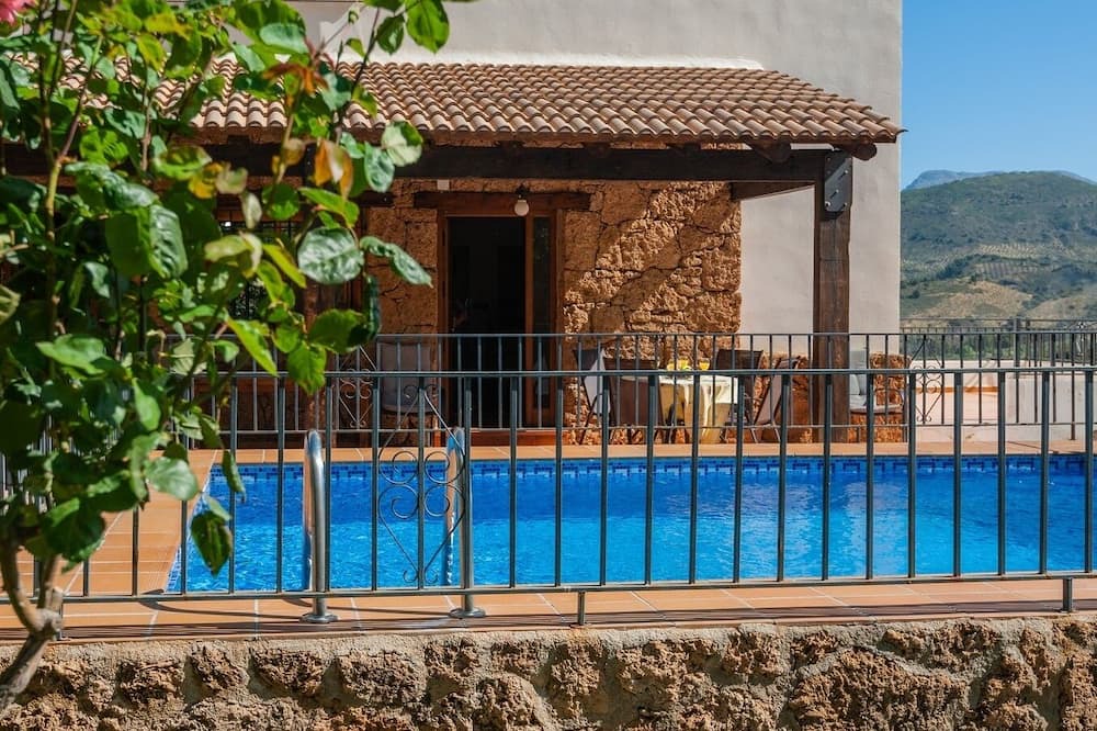 Photo of Outdoor in Arbuniel