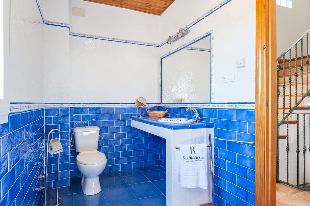 Photo of Bathroom in Arbuniel