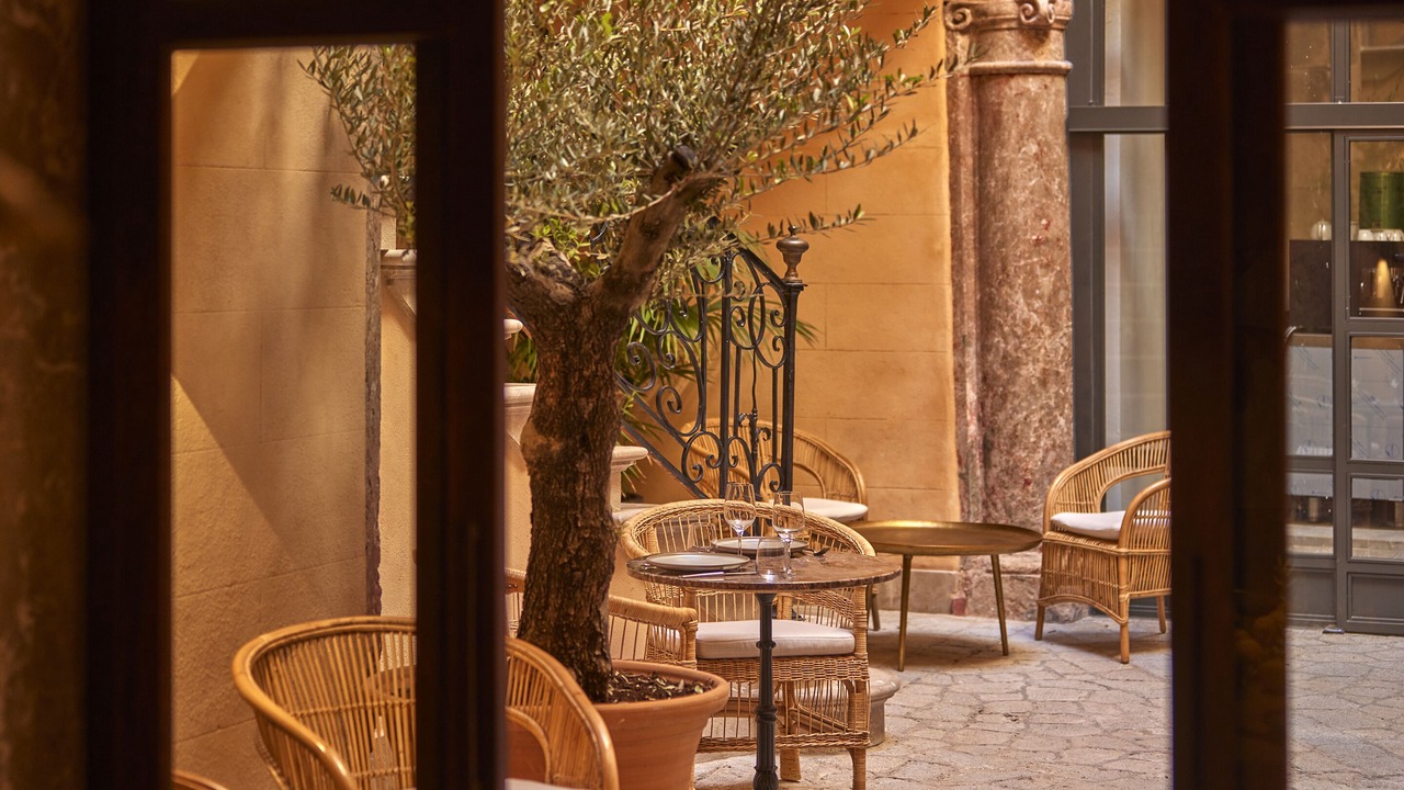 Photo of Outdoor in La Llotja-Born