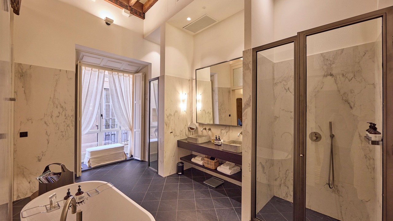 Photo of Bathroom in La Llotja-Born