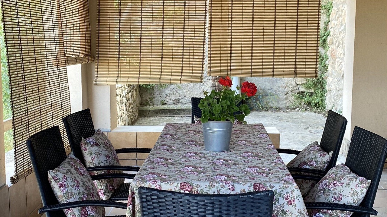 Photo of Outdoor in Trago