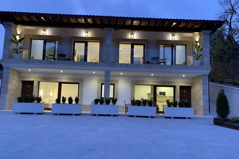Photo of Outdoor in Herran