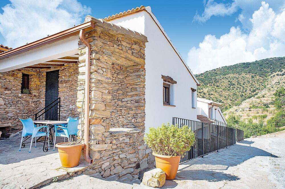 Photo of Outdoor in Laroya