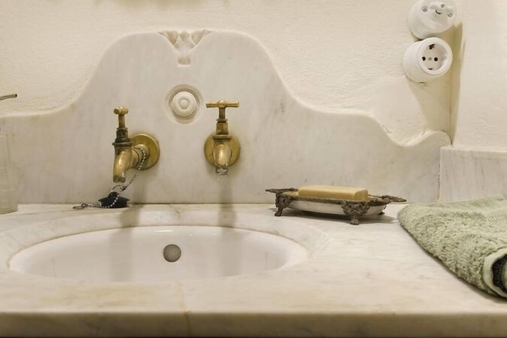 Photo of Bathroom in Fornalutx