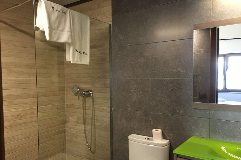 Photo of Bathroom in Fuentiduena