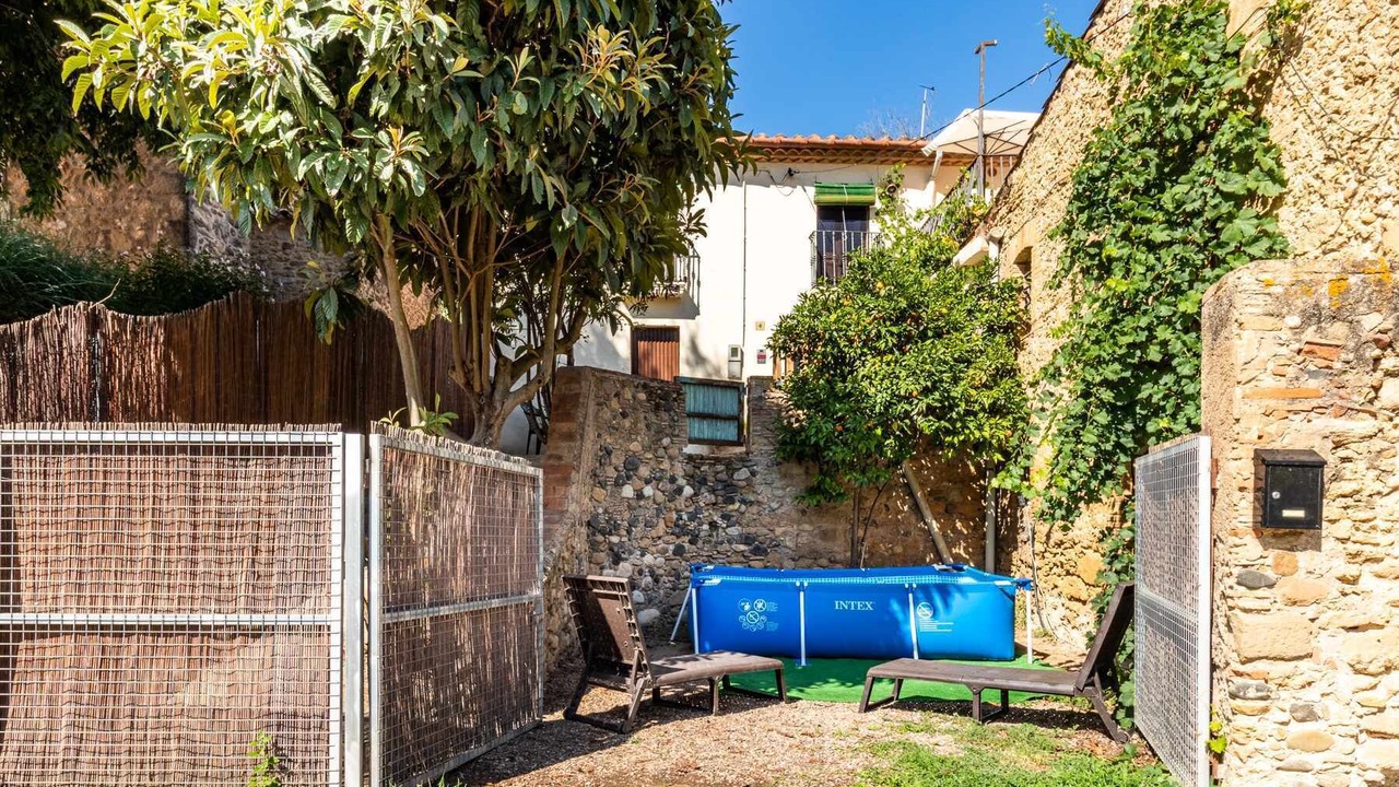 Photo of Outdoor in Llampaies