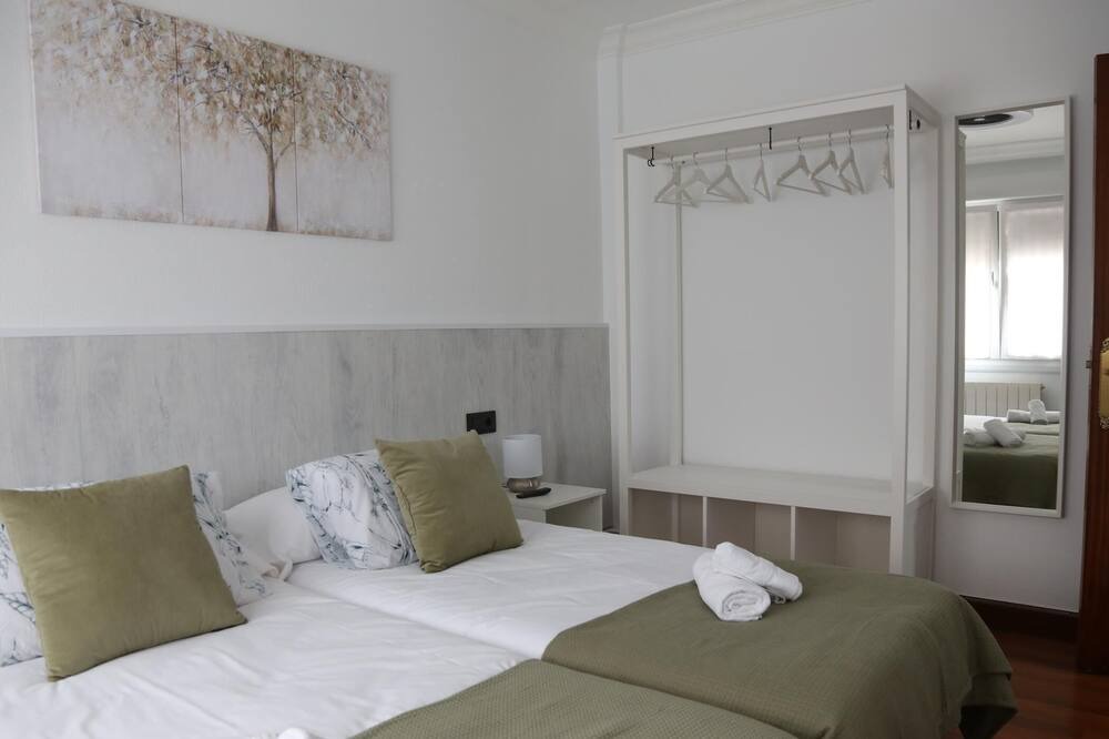 Photo of Bedroom in Portugalete