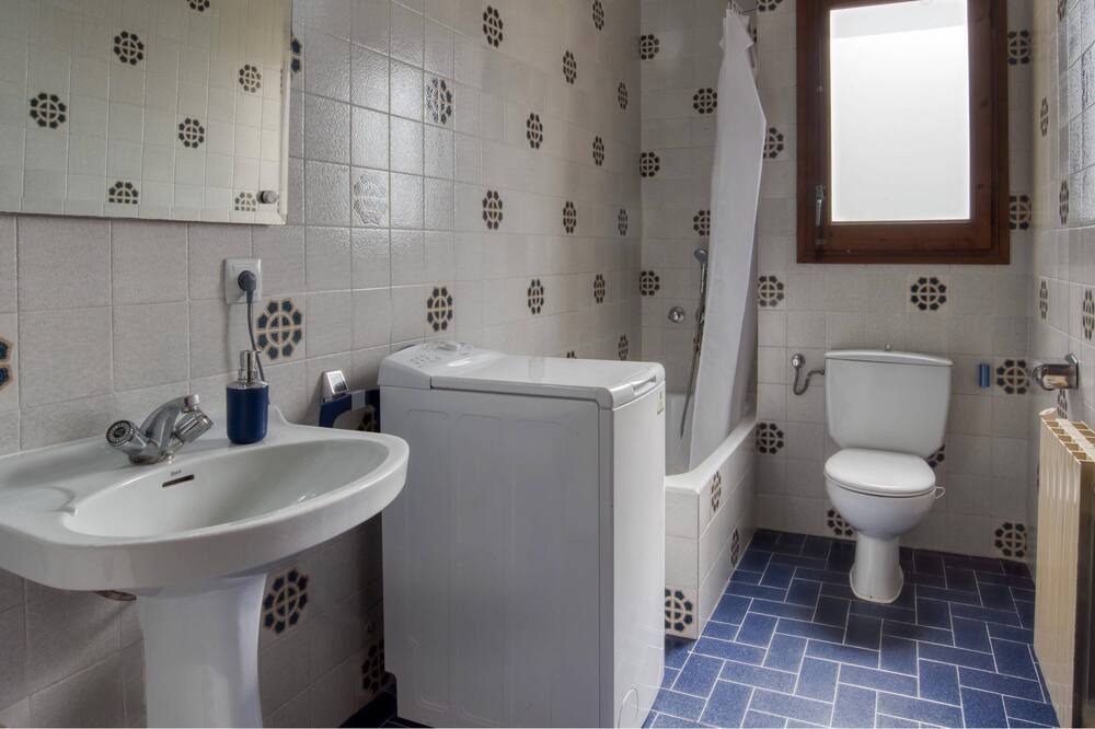 Photo of Bathroom in Arbucies