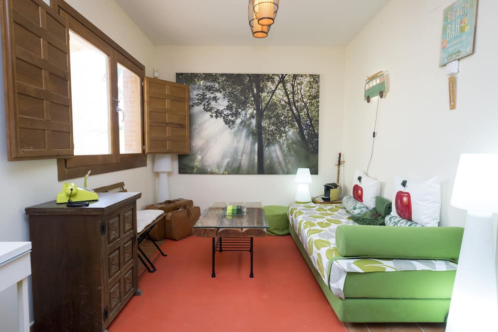 Photo of Livingroom in Bernuy de Porreros