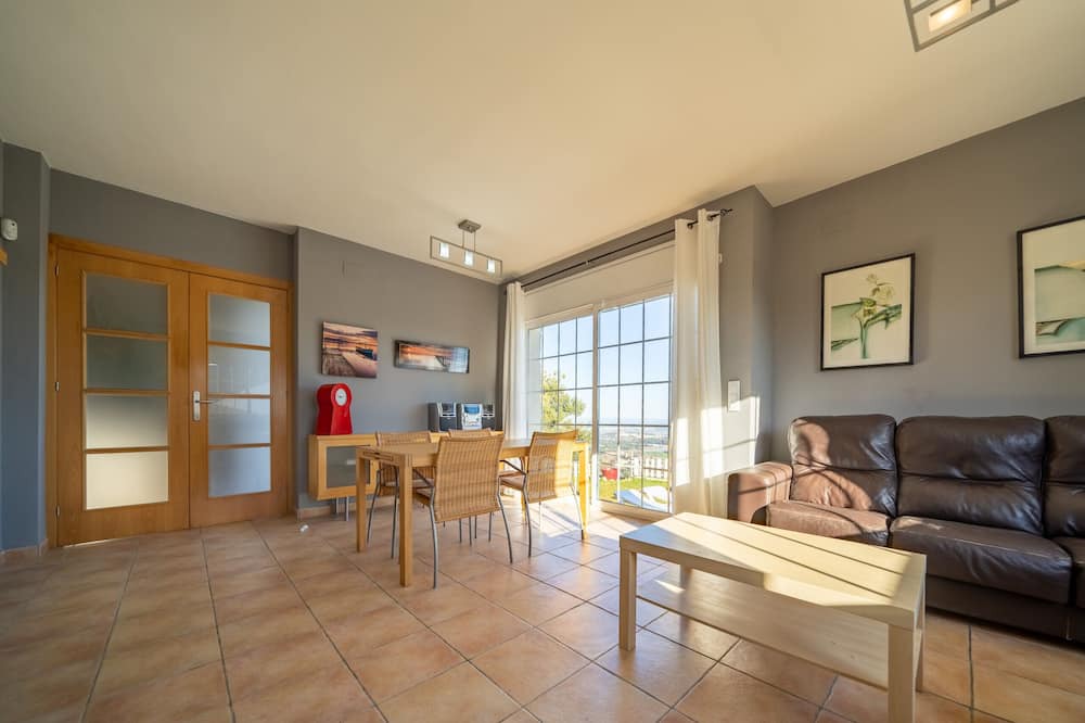 Photo of Livingroom in Palafolls