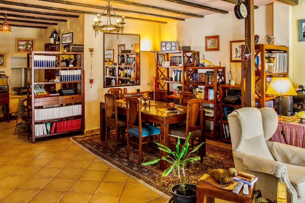 Photo of Livingroom in Picon