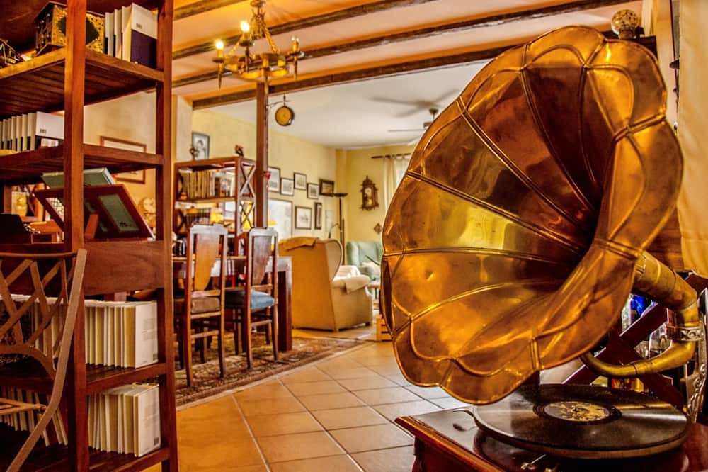 Photo of Livingroom in Picon