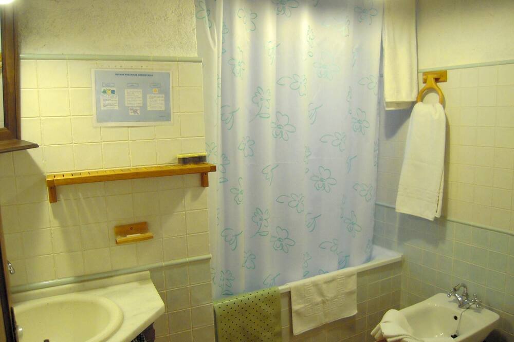 Photo of Bathroom in Hornos