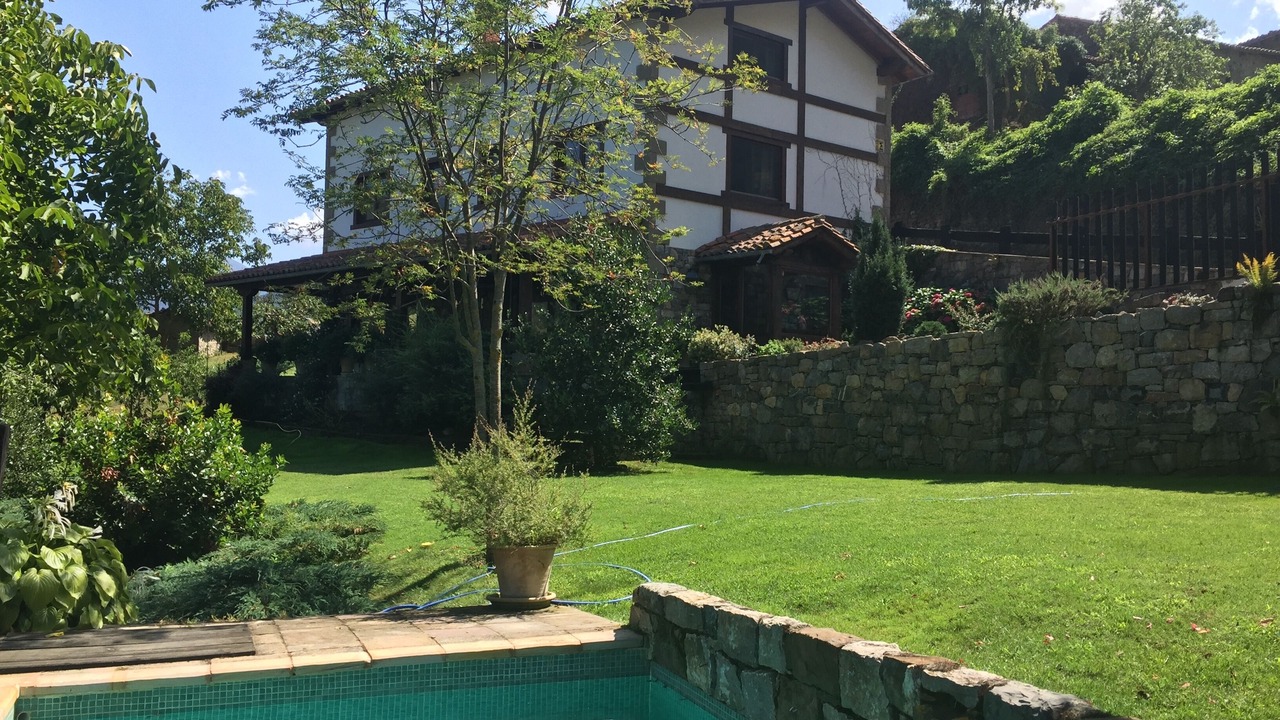Photo of Outdoor in Basieda