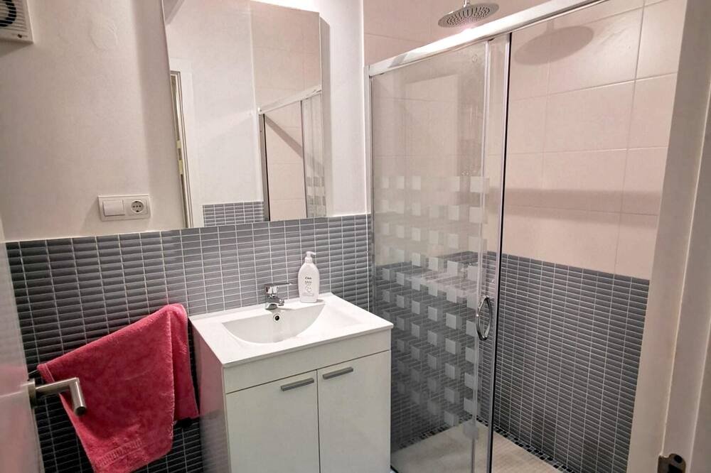 Photo of Bathroom in Burgohondo