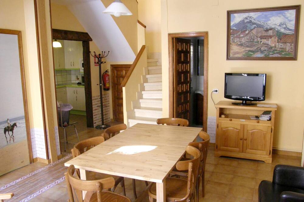 Photo of Livingroom in Banos de Valdearados
