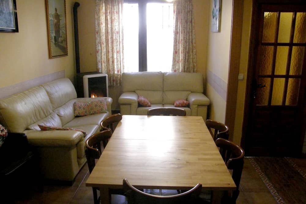 Photo of Livingroom in Banos de Valdearados