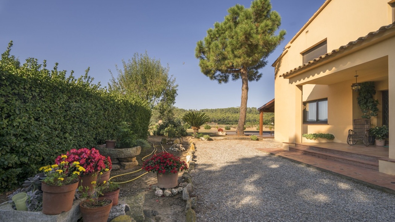 Photo of Outdoor in Peratallada