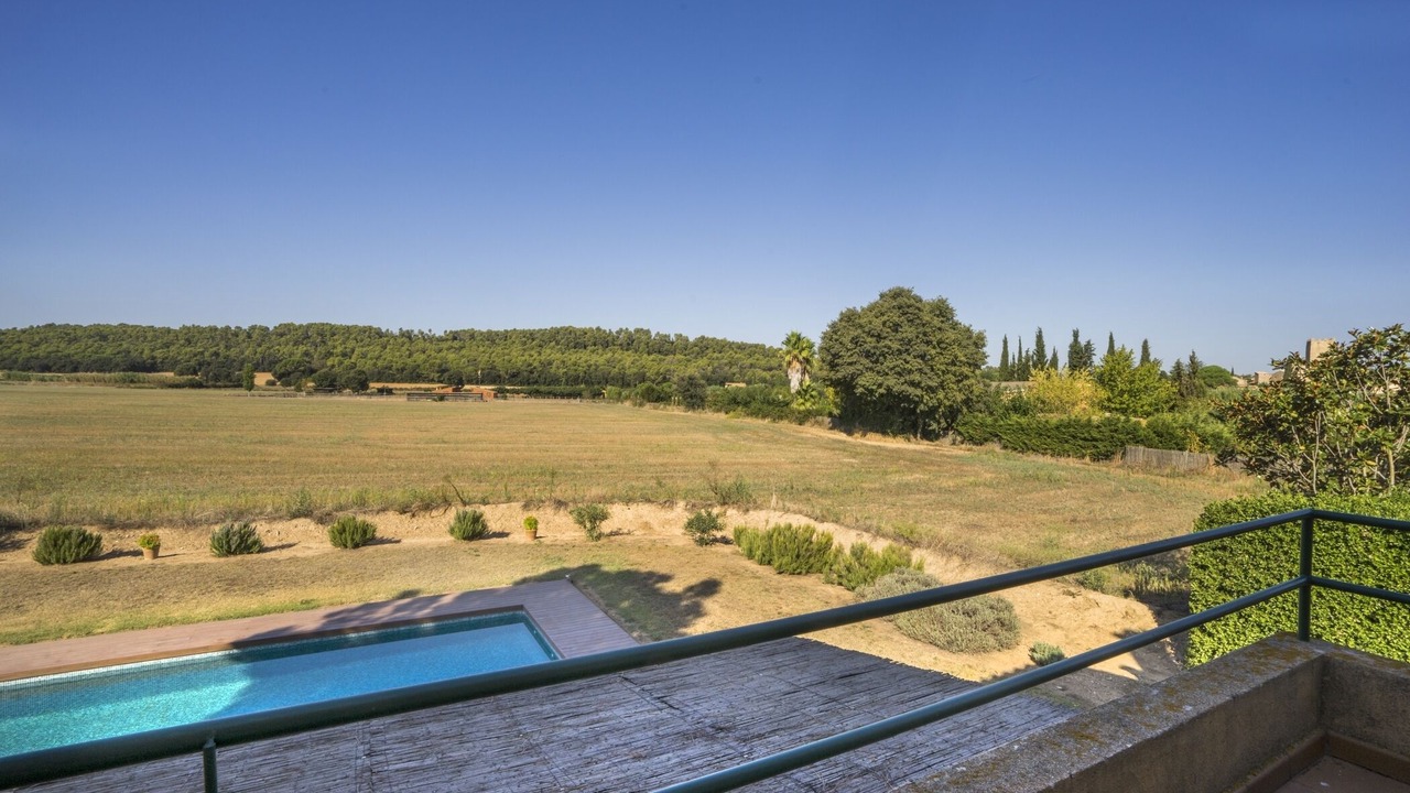 Photo of Outdoor in Peratallada
