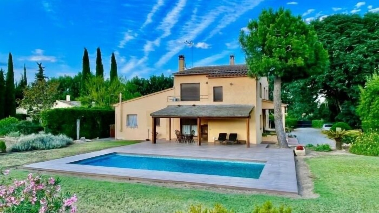 Photo of Outdoor in Peratallada