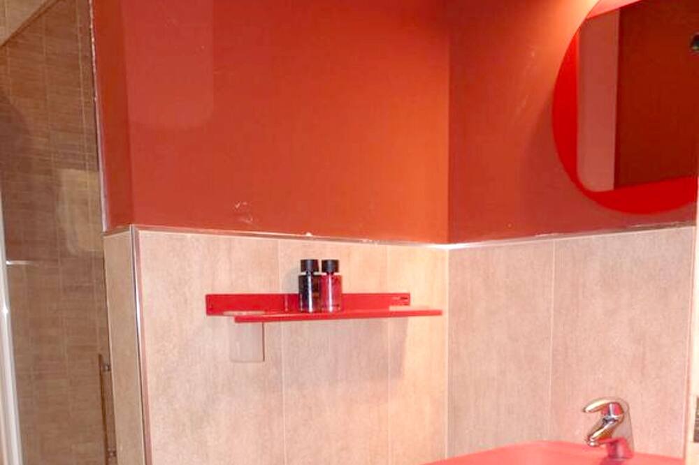 Photo of Bathroom in Fernan Caballero
