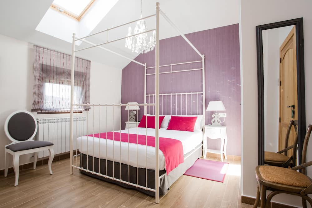 Photo of Bedroom in Santervas de la Sierra