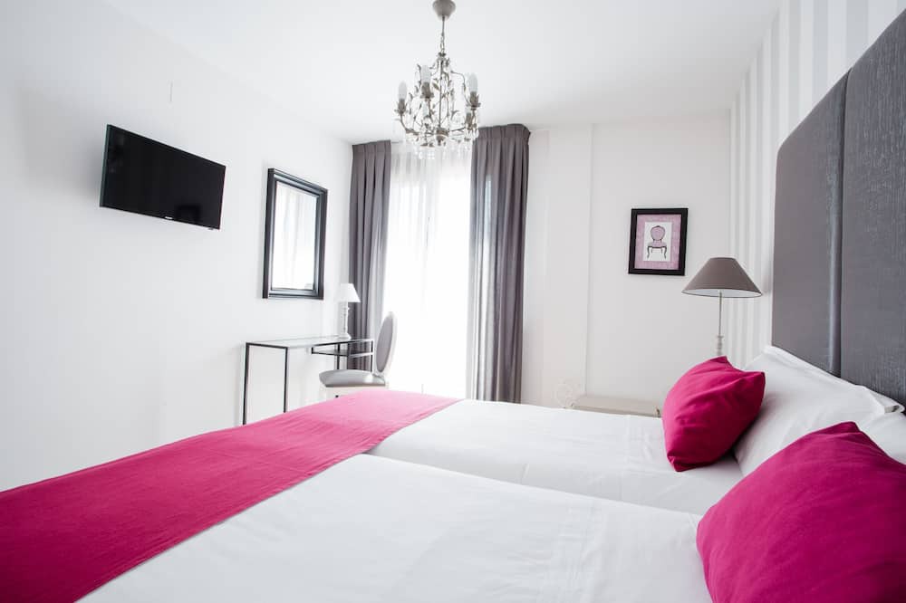 Photo of Bedroom in Santervas de la Sierra