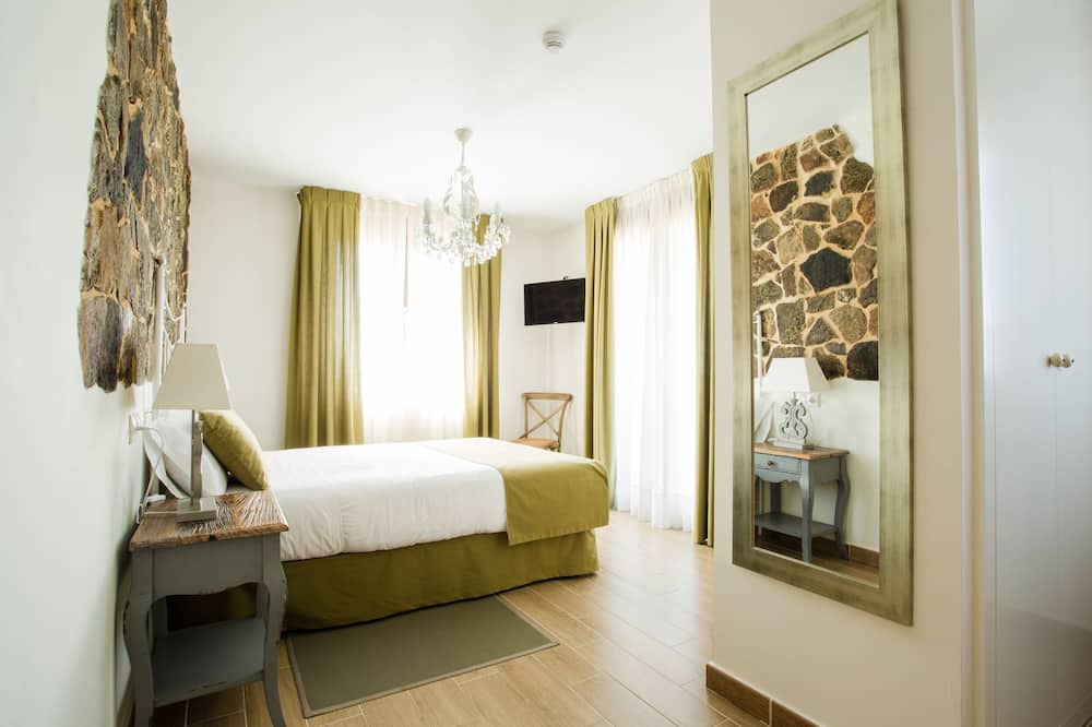 Photo of Bedroom in Santervas de la Sierra